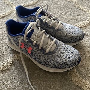 Women’s Under Armor tennis shoes